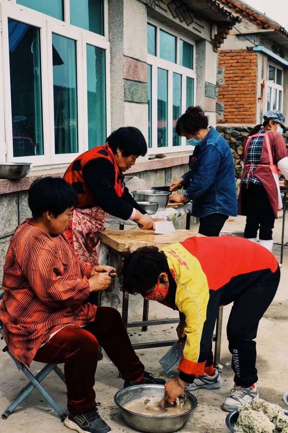 尊龙凯时最地道的美食在农村大席(图5)