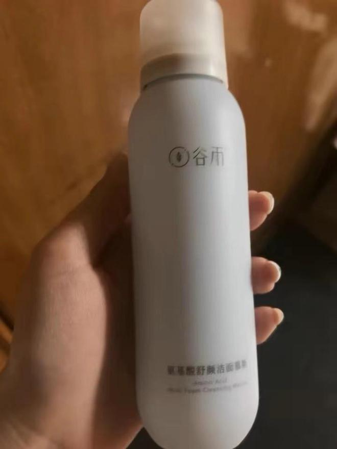 尊龙凯时洗面奶什么品牌最好？清洁同时保湿让肌肤水嫩有光泽的产品！(图6)